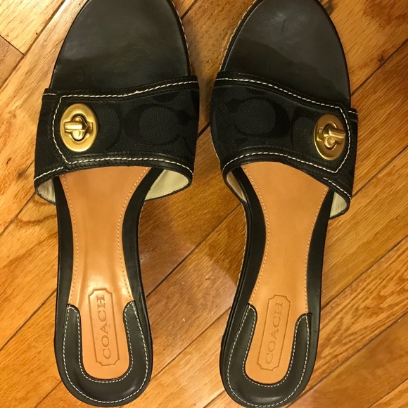 Coach Deanna open toe signature heels size 8 - Picture 2 of 8